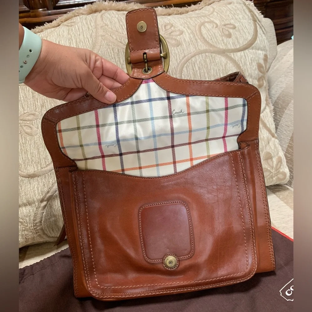 Coach Large Bleecker Burnished Leather British Tan Shoulder Bag - Picture 4 of 16